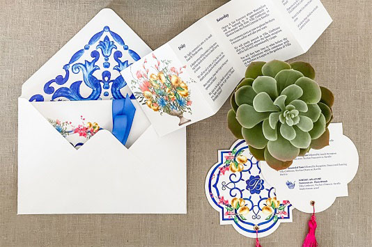 Amoretti gatefold invitation with silk ribbon using Conqueror