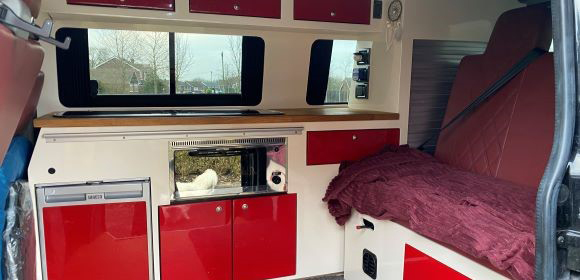 camper van interior Inpage 2