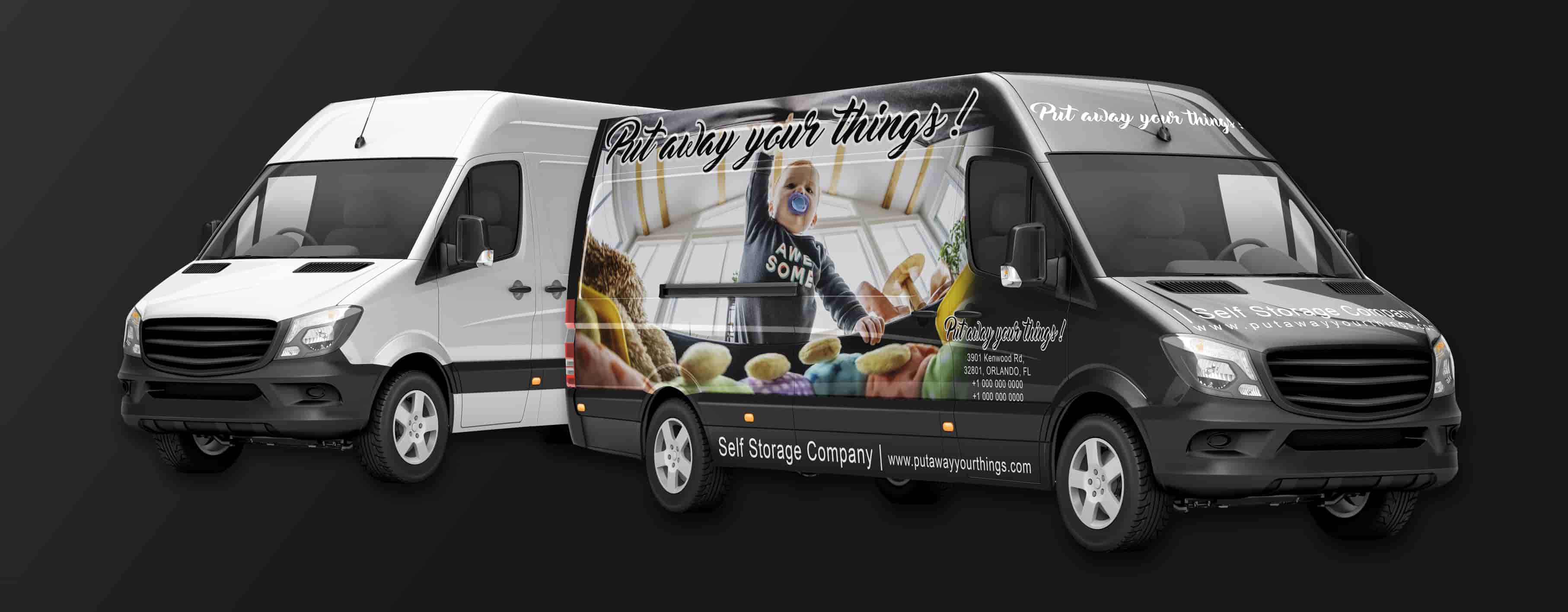 Camionnette blanche transformée en camionette noire après habillage avec film vinyle imprimé représentant un enfant avec des peluches