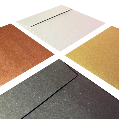 Enveloppe Curious Alchemy - Enveloppe de creation avec effet metal patine mat- Enveloppe de communication - disponible en 5 coloris - Antalis