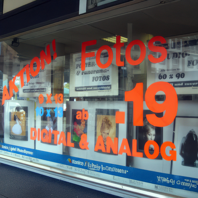 ASLAN CL 70 Film fluorescent pour publicité - Antalis France