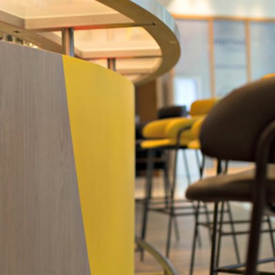 Mise en œuvre Films de rénovation - Coala Interior Film Effet Bois - AF08 - Antalis